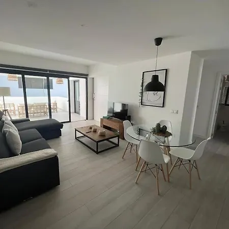 La Sal - Two Double Bedroom Apartment Lajares